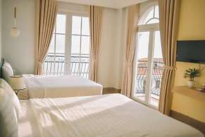 La Palma Hotel & Spa Sunset Town Phu Quoc