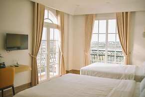 La Palma Hotel & Spa Sunset Town Phu Quoc