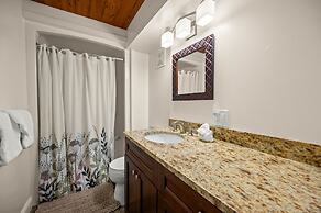 Alpine Court Chalet 4 Bedroom Home
