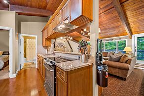 Alpine Court Chalet 4 Bedroom Home