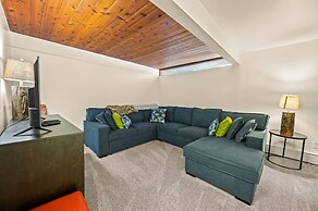 Alpine Court Chalet 4 Bedroom Home