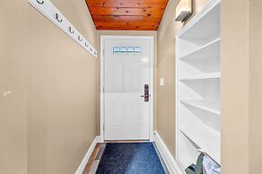 Alpine Court Chalet 4 Bedroom Home
