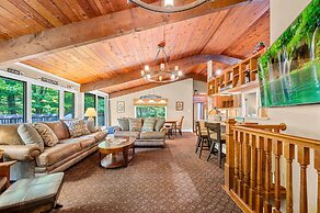 Alpine Court Chalet 4 Bedroom Home
