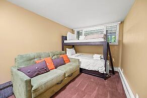 Alpine Court Chalet 4 Bedroom Home