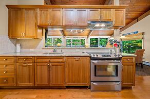 Alpine Court Chalet 4 Bedroom Home