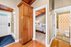 Alpine Court Chalet 4 Bedroom Home