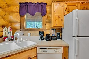 Star Views - Secluded W/mountain Views 2 Bedroom Cabin by RedAwning