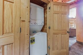 Stunning Views - Amazing Mountain Views 2 Bedroom Cabin by Heavenly Vi