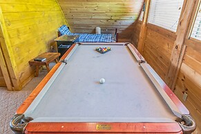 Stunning Views - Amazing Mountain Views 2 Bedroom Cabin by Heavenly Vi