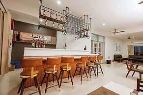 Lake View Hotel Revaas