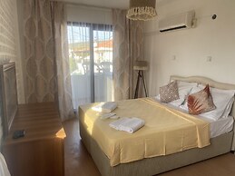 deniz kızı otel çeşme