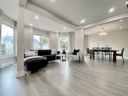 Waterfront Paradise Estate