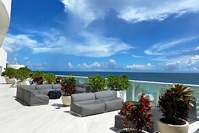 OneLuxStay at W Residences