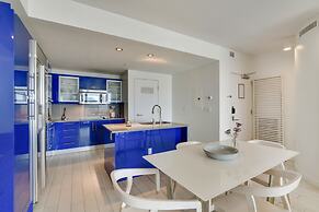 OneLuxStay at W Residences