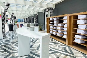 OneLuxStay at W Residences