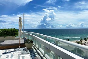 OneLuxStay at W Residences