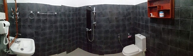 Sunshine Resort and Spa