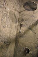 Shishly Palace Hotel