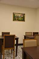 Shishly Palace Hotel