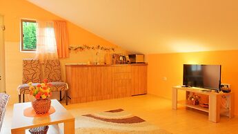 Sea View Cozy Flat 1 Min to Beach in Montenegro