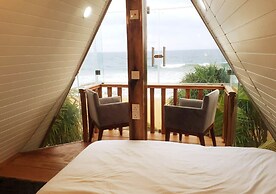 Sri Lanka Beach House Hotel and SPA