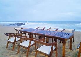 Sri Lanka Beach House Hotel and SPA