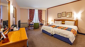 African Sky Hotels - Pine Lake Inn