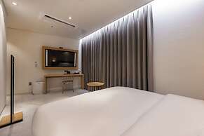 Masan Daisy Hotel