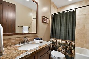 Arrowleaf by Luxury Mountain Destination