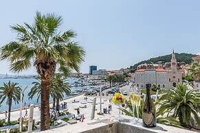 Grand Promenade Suite - Tale Of The Sea