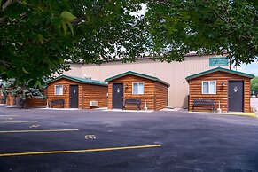 Hansen Inn and Cabins