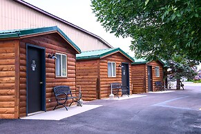 Hansen Inn and Cabins
