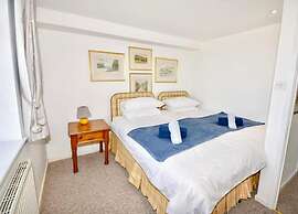 Mulberry Cottage Coastal Holiday Home