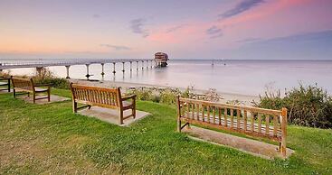 White Roses a dog Friendly Retreat for two