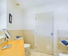 Solent Landing No 16 Beach Retreat