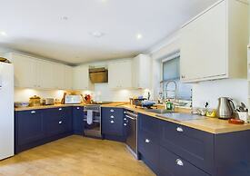 Solent Landing No 16 Beach Retreat