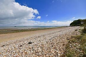 Solent Landing No 16 Beach Retreat