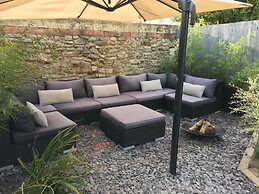 Gothic Cottage Hot Tub Fire Pit Pizza Oven Gas Bbq