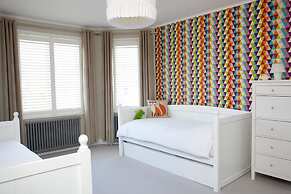 Gothic Cottage Hot Tub Fire Pit Pizza Oven Gas Bbq