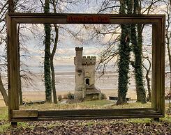 Gothic Cottage Hot Tub Fire Pit Pizza Oven Gas Bbq