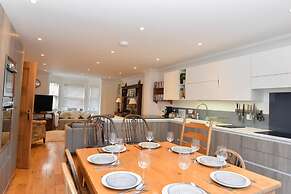 Queens Mews a Coastal Holiday Home