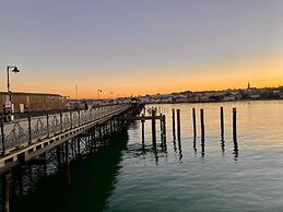 Queens Mews a Coastal Holiday Home