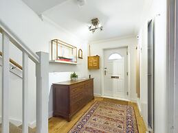 Queens Mews a Coastal Holiday Home