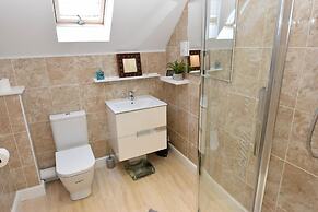 Queens Mews a Coastal Holiday Home