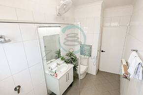 ZEN NIGHTCLIFF FORESHORE - 2BR Cozy Apt