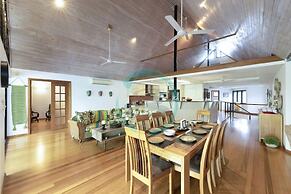 ZENLUX - 3-Story Corporate Golf Retreat