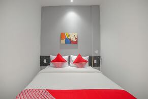 Capital O 90447 Kardopa Hotel Megapark