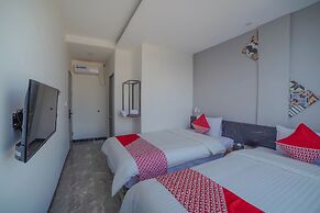 Capital O 90447 Kardopa Hotel Megapark