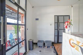 Capital O 90447 Kardopa Hotel Megapark