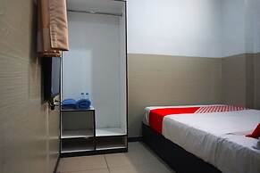 Capital O 3952 Hotel C 18 Cibaduyut